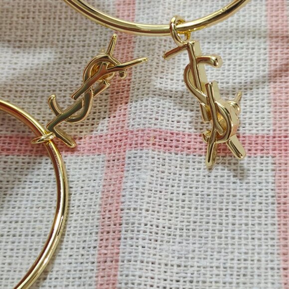 Saint Laurent Round Earring - Picture 2 of 6